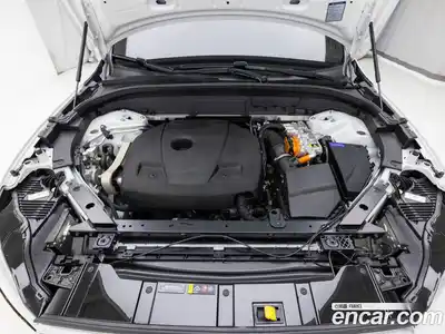 Volvo XC60 2025 2.0 Автомат в Москве № 230843, миниатюра 6