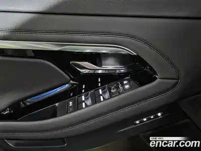 Land Rover Range-Rover Evoque 2023 2.0 Автомат в Москве № 231251, миниатюра 11