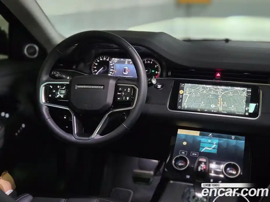 Land Rover Range-Rover Evoque 2023 2.0 Автомат в Москве № 231251, фото 14