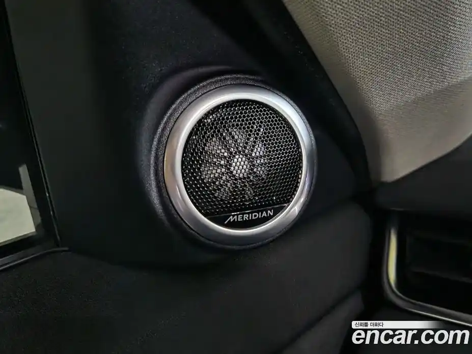 Land Rover Range-Rover Evoque 2023 2.0 Автомат в Москве № 231251, фото 15