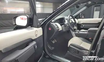 Land Rover Discovery 2023 3.0 Автомат в Москве № 231259, миниатюра 11