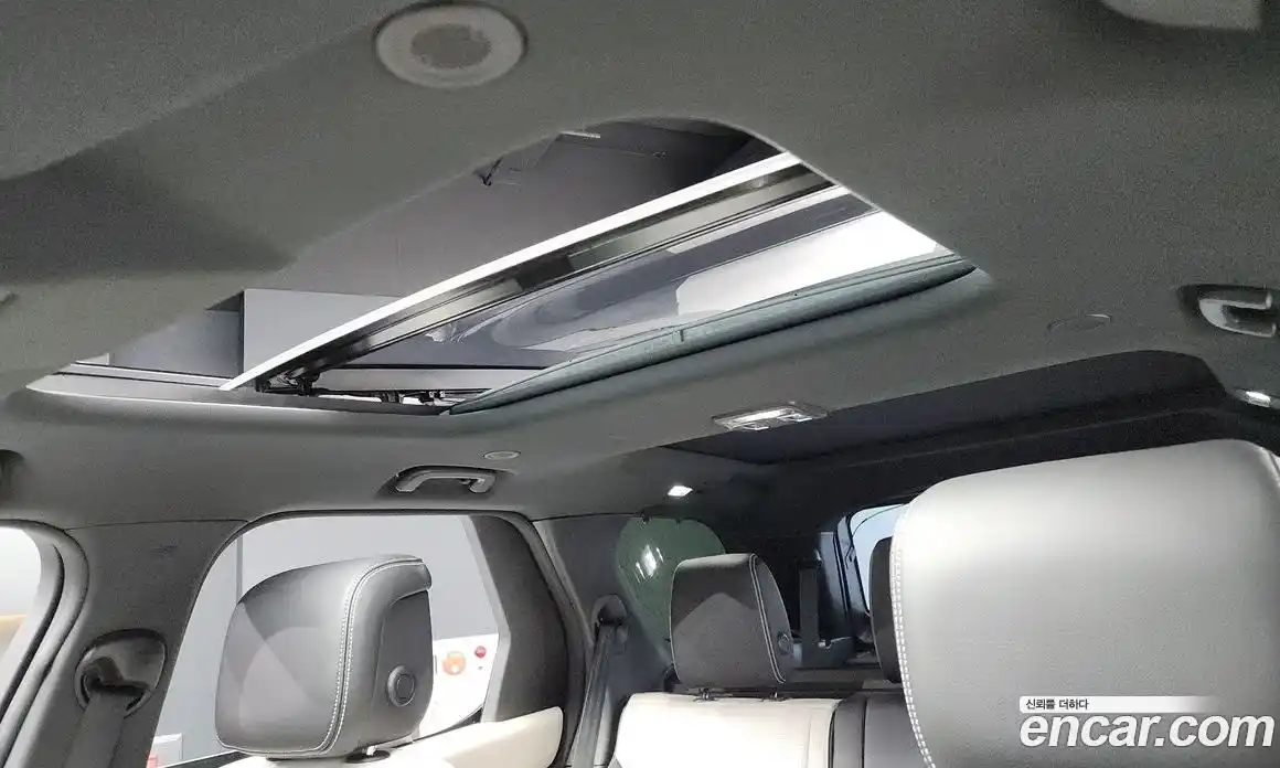 Land Rover Discovery 2023 3.0 Автомат в Москве № 231259, фото 4