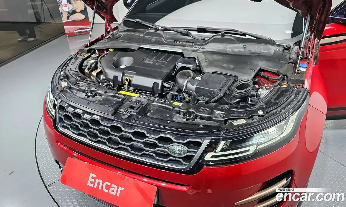 Land Rover Range-Rover Evoque 2020 2.0 Автомат в Москве № 231290, фото 12