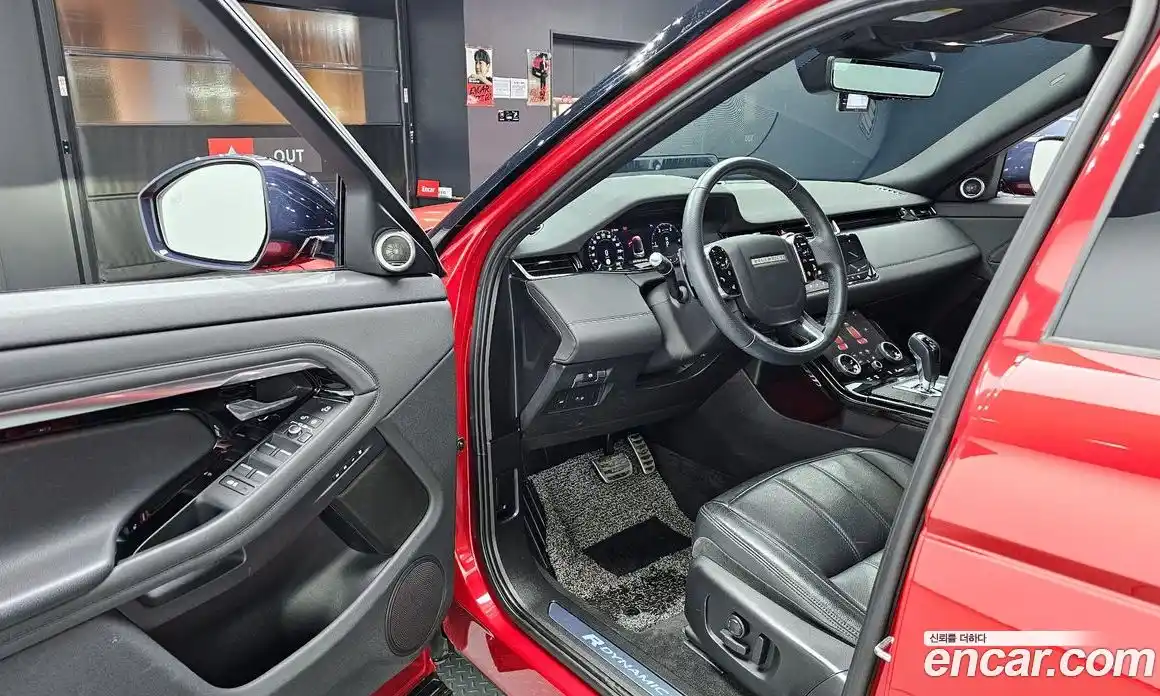 Land Rover Range-Rover Evoque 2020 2.0 Автомат в Москве № 231290, фото 17