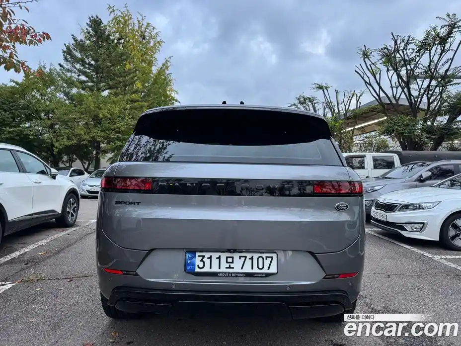 Land Rover Range-Rover Sport 2023 3.0 Автомат в Москве № 231321, фото 3