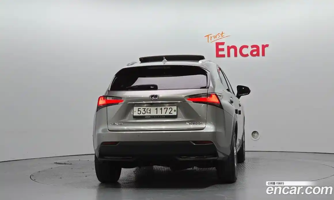 Lexus NX 2015 2.5 Автомат в Москве № 232010, фото 16