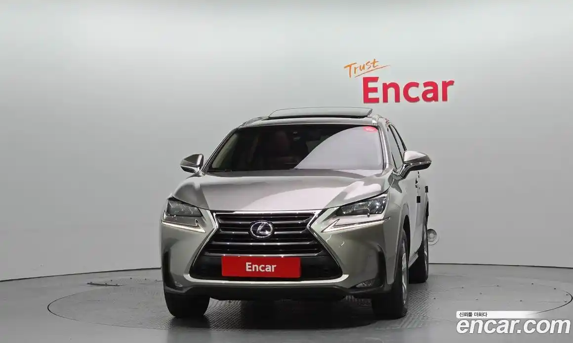 Lexus NX 2015 2.5 Автомат в Москве № 232010, фото 9