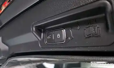 Ford Explorer 2021 2.3 Автомат в Москве № 246830, миниатюра 6