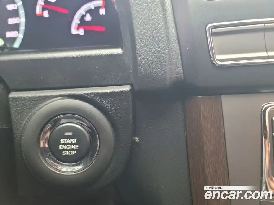 SsangYong Rexton 2013 2.0 Автомат в Москве № 24971, фото 17