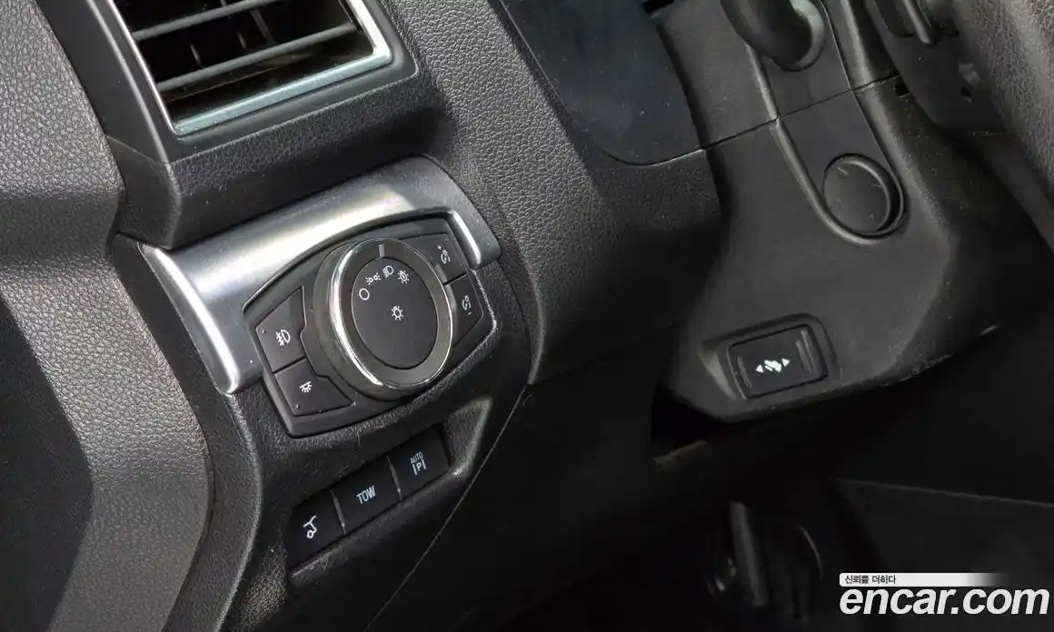 Ford Explorer 2016 2.3 Автомат в Москве № 255661, фото 11