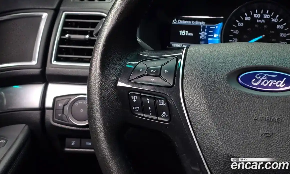 Ford Explorer 2016 2.3 Автомат в Москве № 255661, фото 19