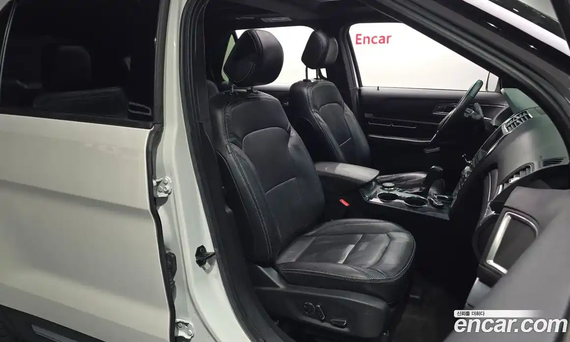 Ford Explorer 2016 2.3 Автомат в Москве № 255661, фото 2