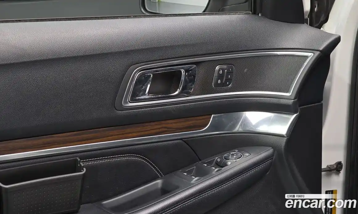 Ford Explorer 2016 2.3 Автомат в Москве № 255661, фото 4