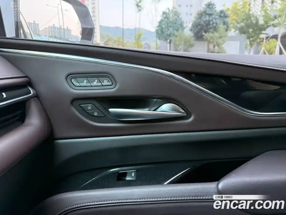 Cadillac Escalade 2023 6.2 Автомат в Москве № 256513, фото 11