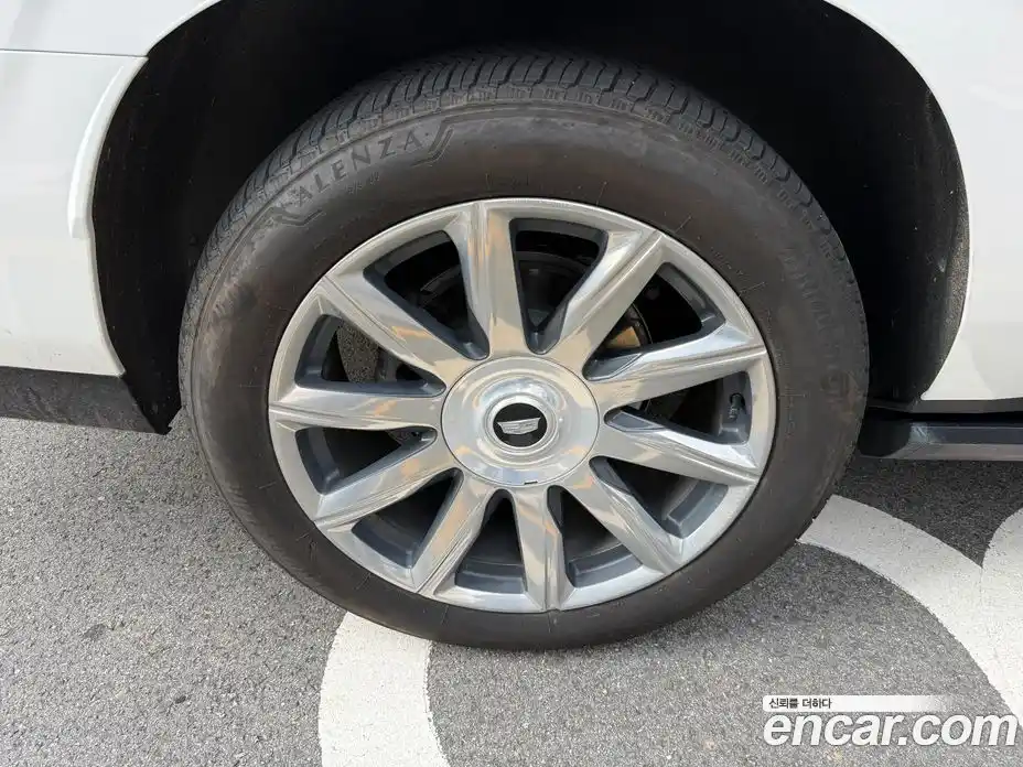 Cadillac Escalade 2023 6.2 Автомат в Москве № 256513, фото 5