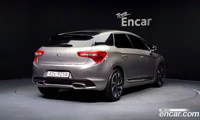 Citroen DS5 2015 2.0 Автомат в Москве № 258543, миниатюра 2