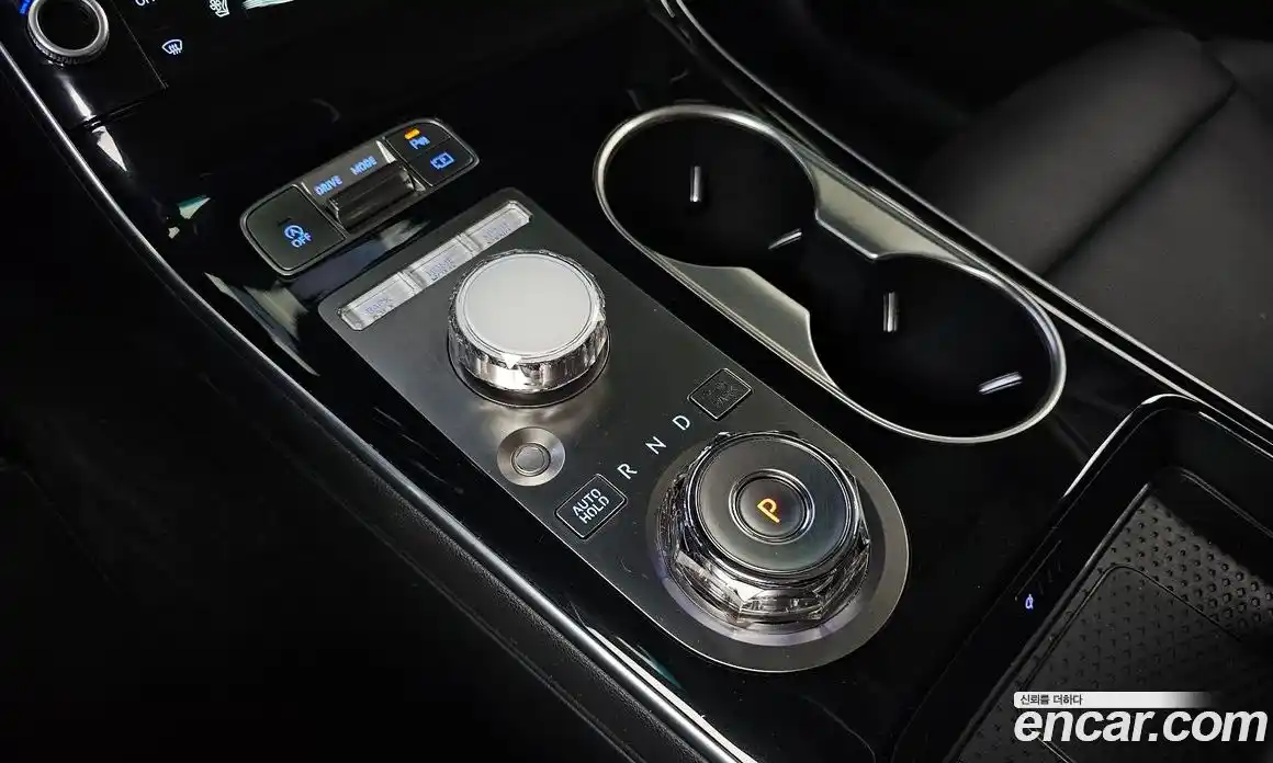 Genesis GV70 2025 2.5 Автомат в Москве № 26041, фото 4