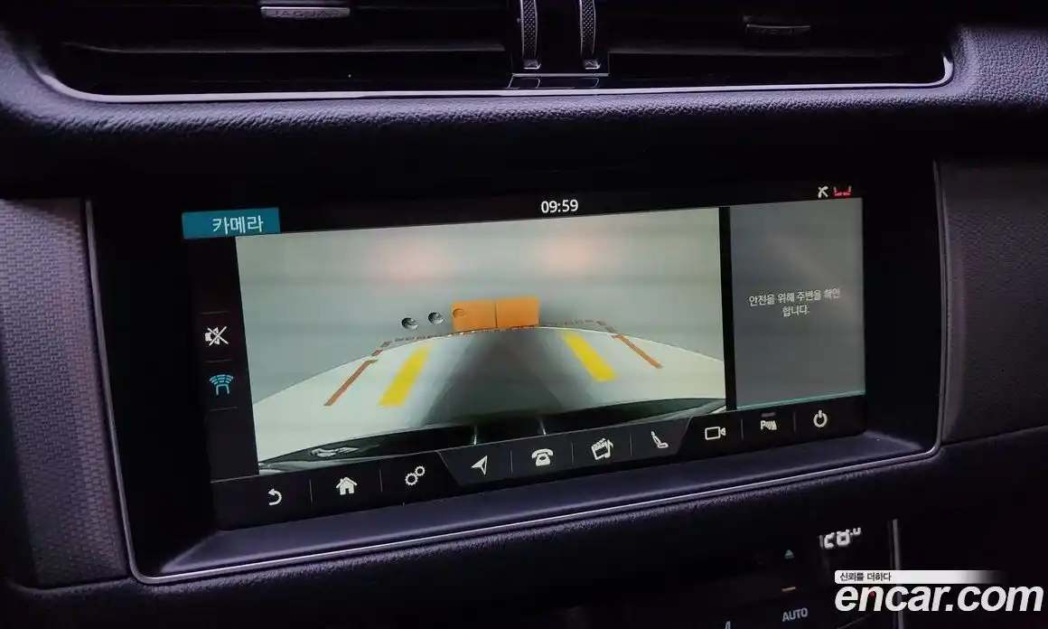 Jaguar XF 2018 2.0 Автомат в Москве № 262171, фото 13