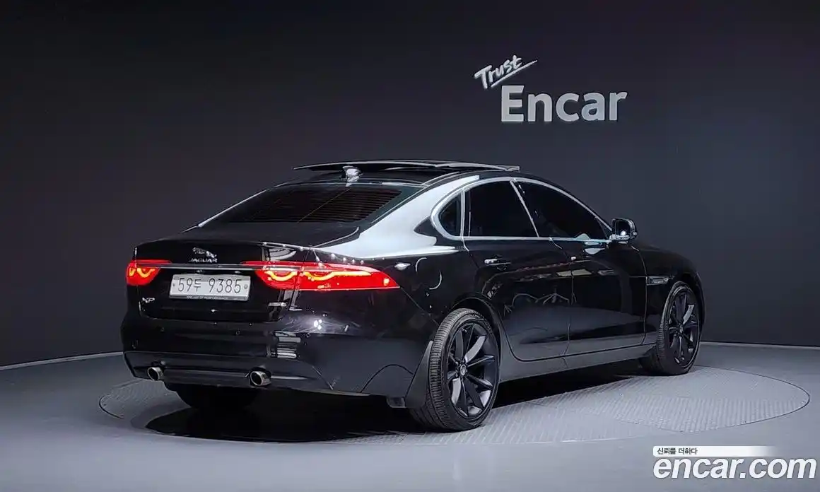 Jaguar XF 2018 2.0 Автомат в Москве № 262171, фото 19
