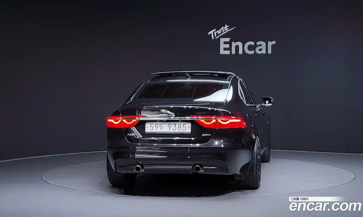 Jaguar XF 2018 2.0 Автомат в Москве № 262171, фото 20