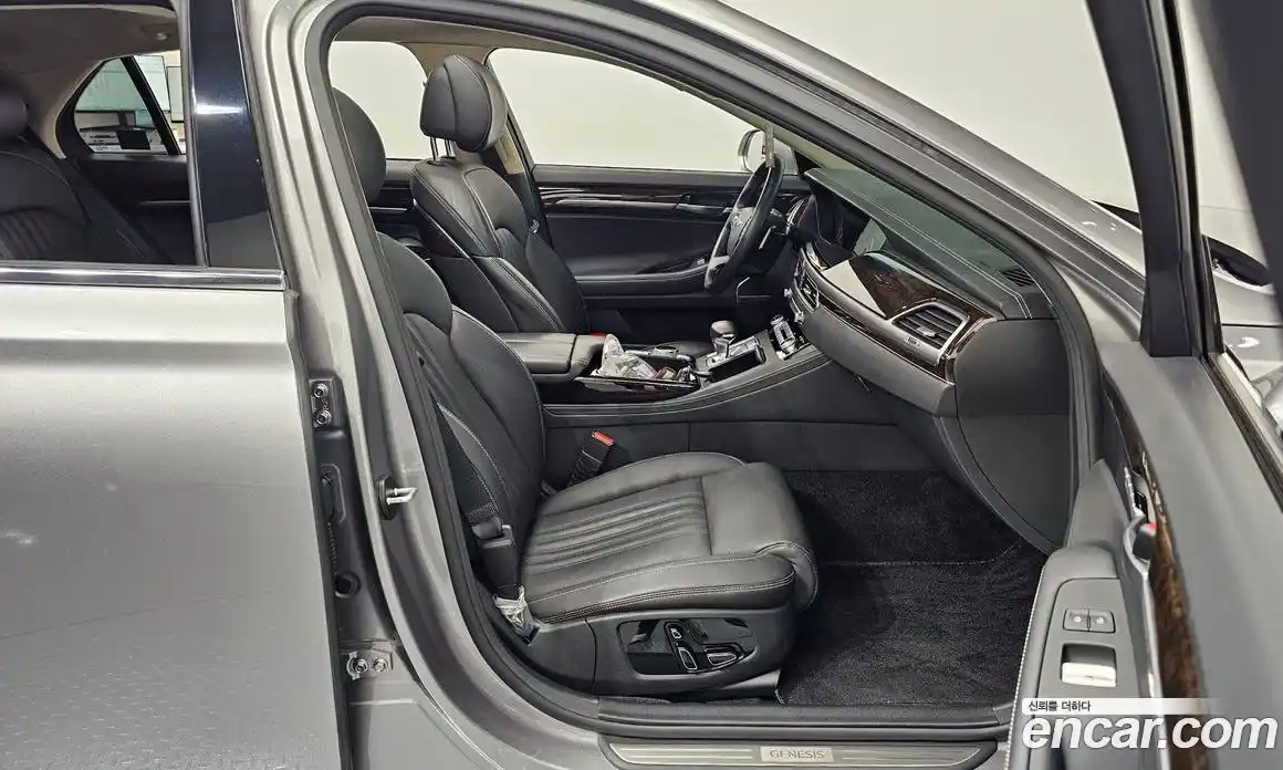 Genesis G90 2021 3.8 Автомат в Москве № 26535, фото 18