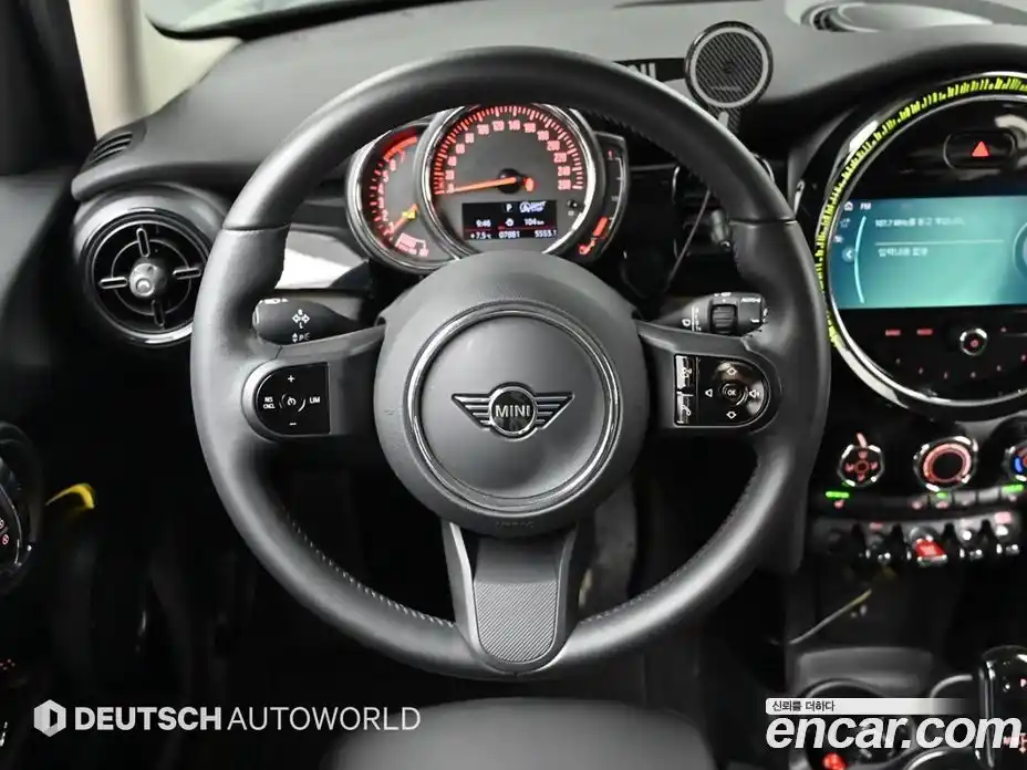 Mini Cooper 2023 1.5 Автомат в Москве № 273968, фото 13