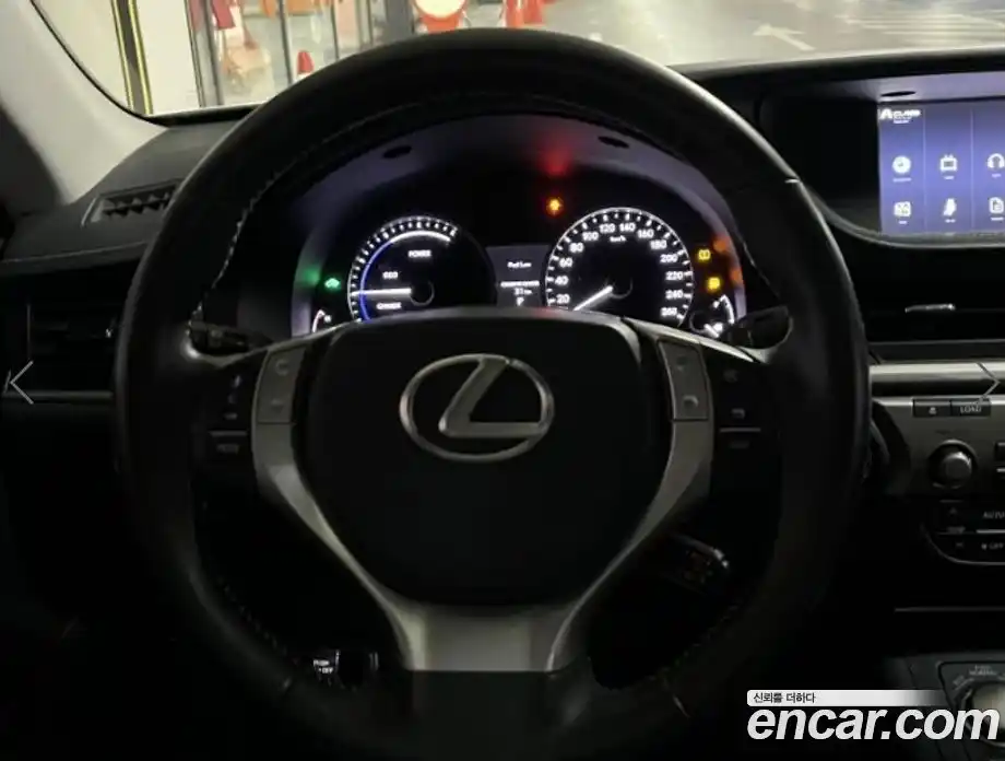Lexus ES 2014 2.5 Автомат в Москве № 275910, фото 12