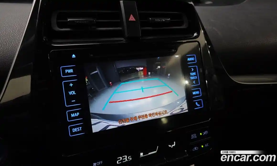 Toyota Prius 2017 1.8 Автомат в Москве № 279615, фото 16