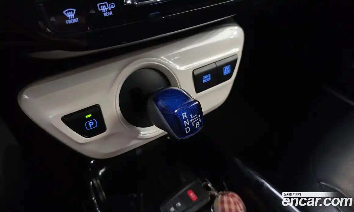 Toyota Prius 2017 1.8 Автомат в Москве № 279615, фото 18