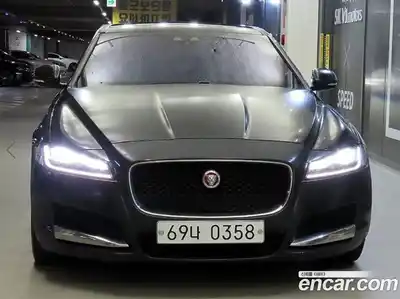 Jaguar XF 2016 2.0 Автомат в Москве № 284015, миниатюра 2