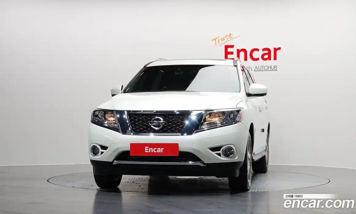 Nissan Pathfinder 2016 3.5 Автомат в Москве № 284884, фото 1