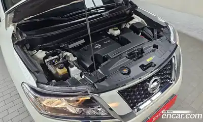 Nissan Pathfinder 2016 3.5 Автомат в Москве № 284884, миниатюра 3