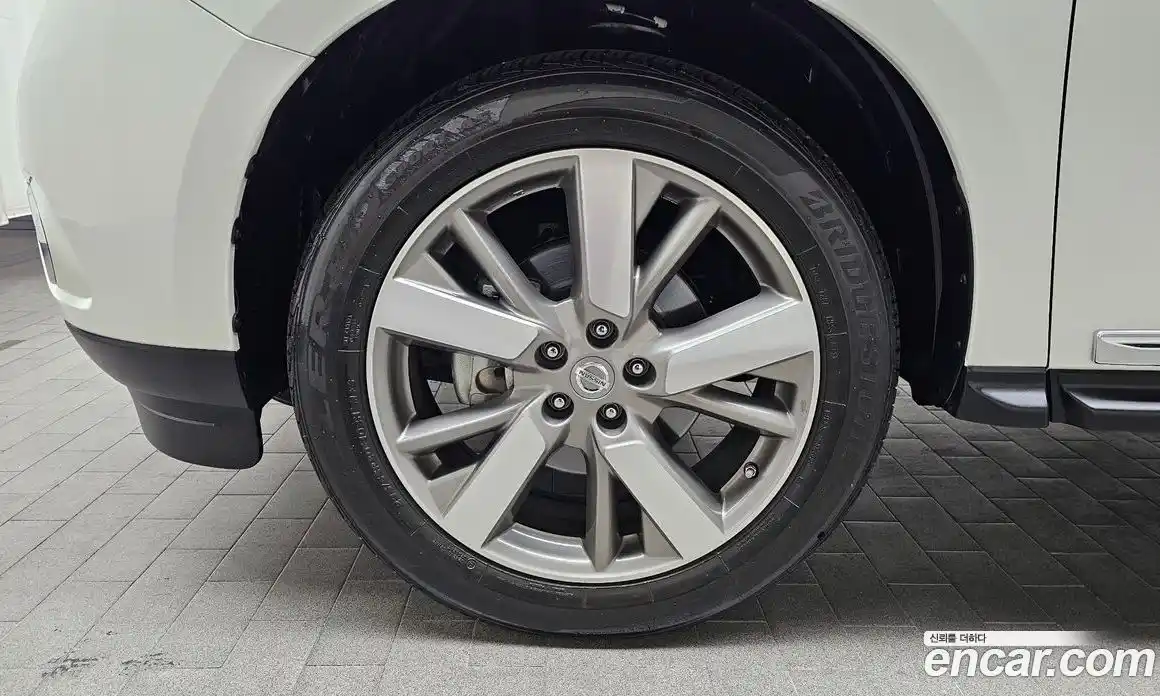 Nissan Pathfinder 2016 3.5 Автомат в Москве № 284884, фото 10