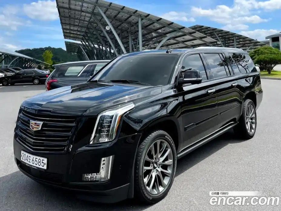 Cadillac Escalade 2019 6.2 Автомат в Москве № 285487, фото 1