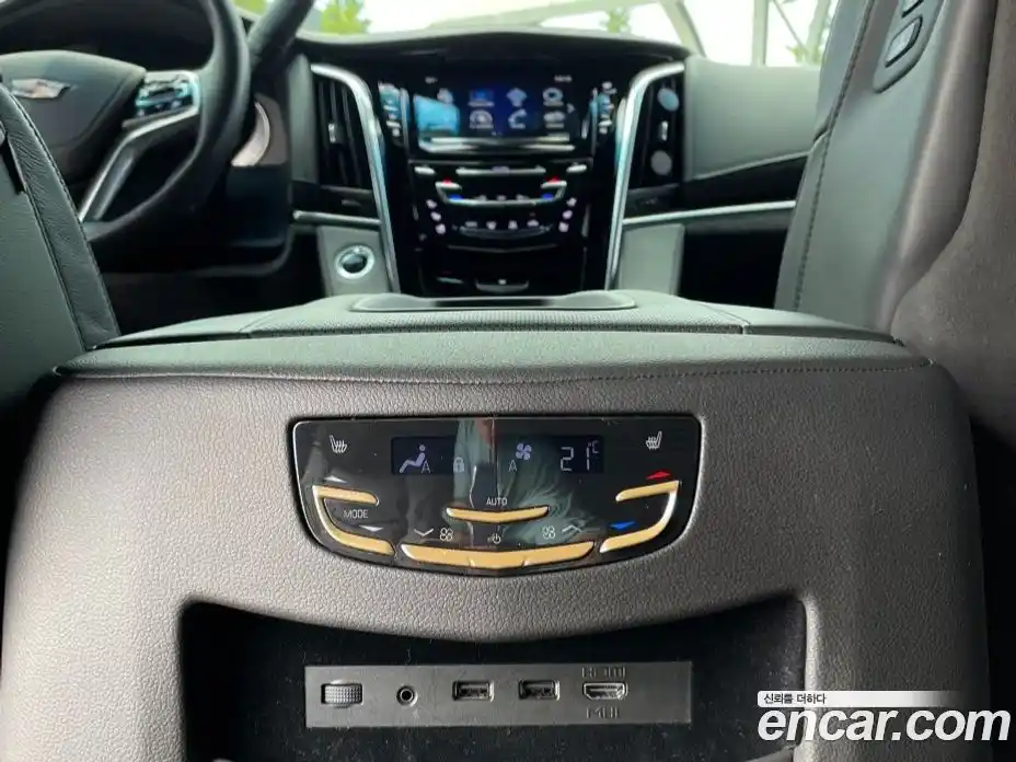 Cadillac Escalade 2019 6.2 Автомат в Москве № 285487, фото 16