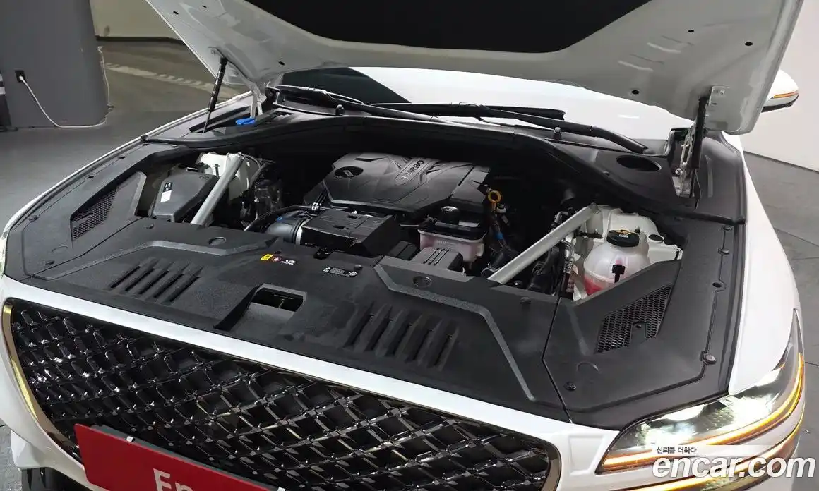 Genesis GV70 2022 2.5 Автомат в Москве № 289149, фото 13