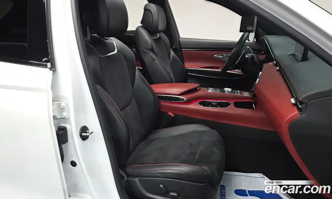 Genesis GV70 2022 2.5 Автомат в Москве № 289149, фото 16