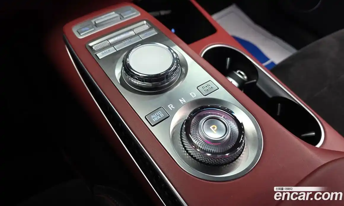 Genesis GV70 2022 2.5 Автомат в Москве № 289149, фото 17