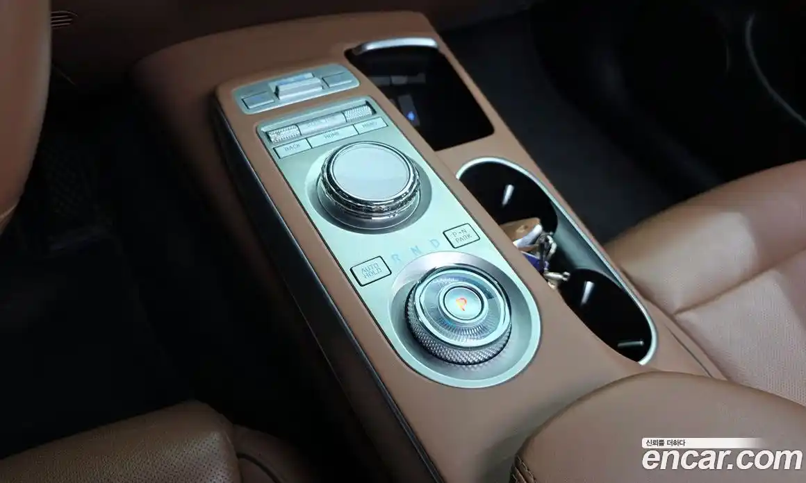 Genesis GV70 2022 2.5 Автомат в Москве № 289186, фото 11