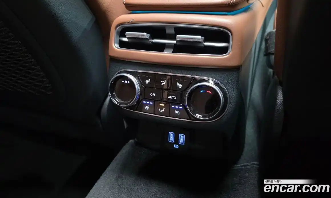 Genesis GV70 2022 2.5 Автомат в Москве № 289186, фото 4