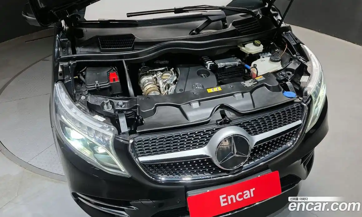 Mercedes-Benz V-Class 2023 1.9 Автомат в Москве № 291334, фото 4