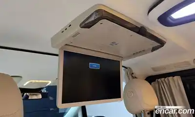 Mercedes-Benz V-Class 2023 1.9 Автомат в Москве № 291334, миниатюра 10