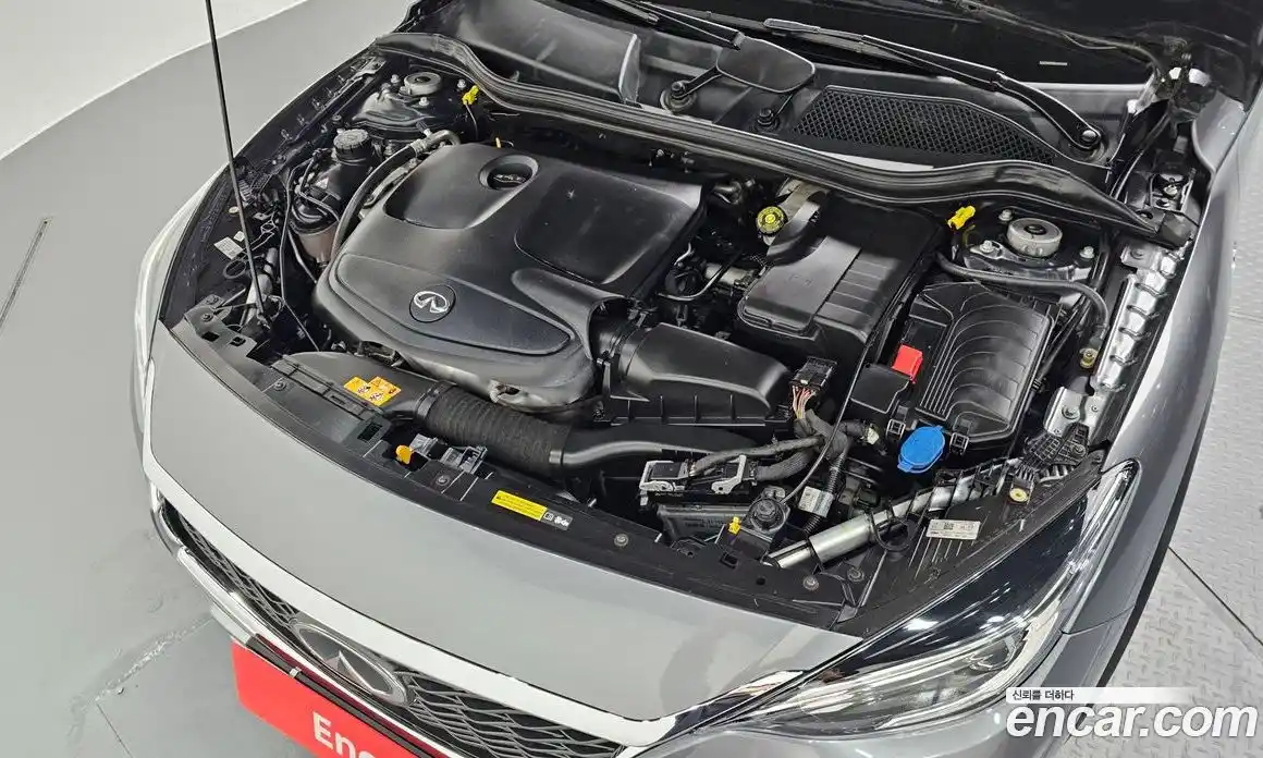 Infiniti QX30 2019 2.0 Автомат в Москве № 295011, фото 12