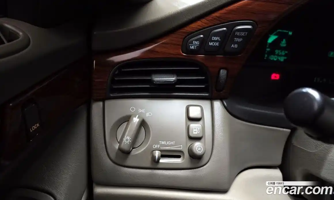 Cadillac DeVille 2001 4.6 Автомат в Москве № 295091, фото 18