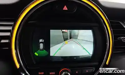 Mini Cooper 2020 1.5 Автомат в Москве № 316909, миниатюра 3