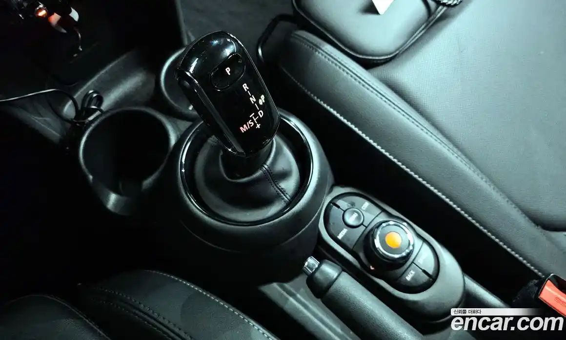 Mini Cooper 2020 1.5 Автомат в Москве № 316909, фото 7