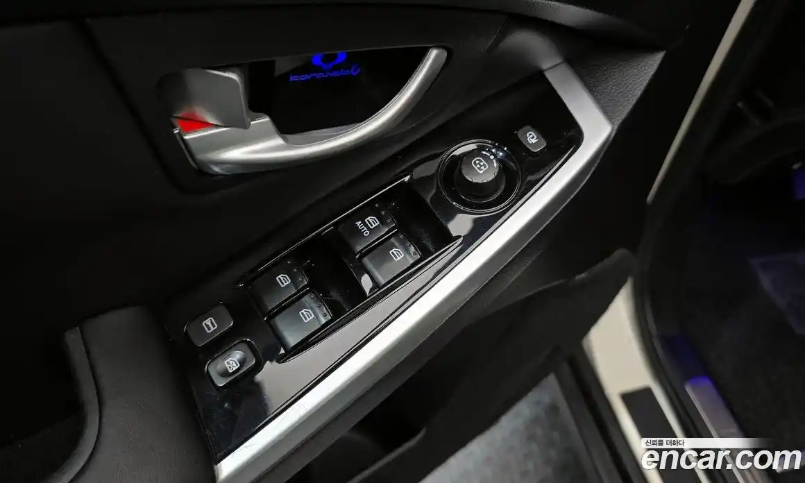 SsangYong Korando 2015 2.0 Автомат в Москве № 32116, фото 11