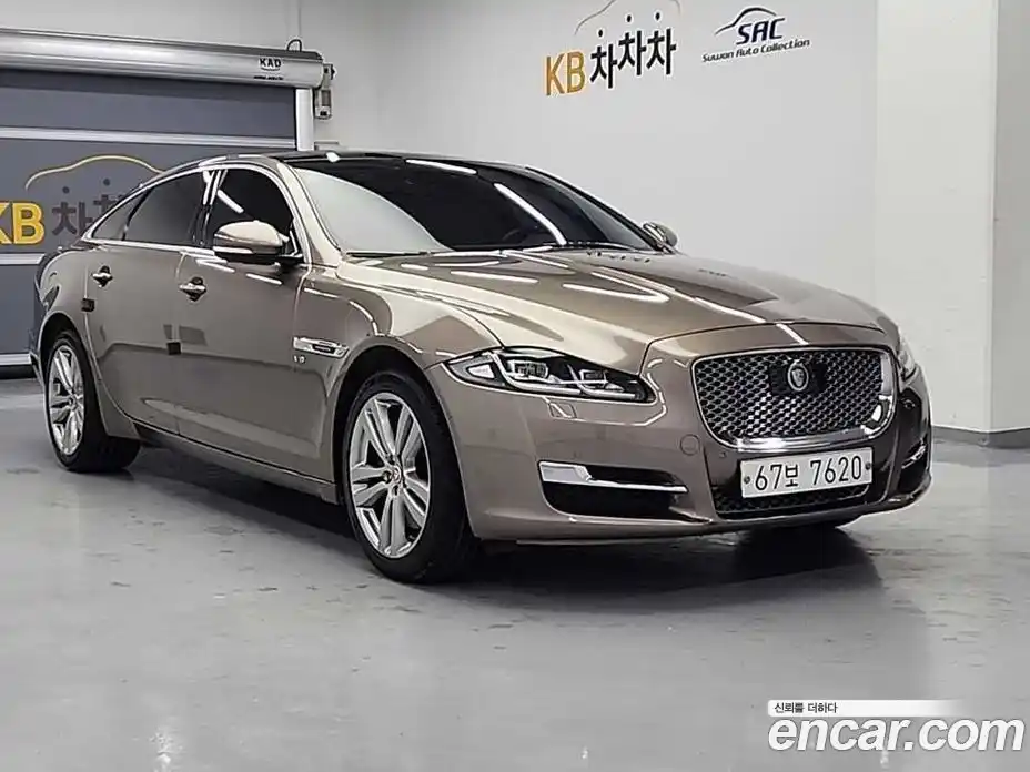 Jaguar XJ 2017 3.0 Автомат в Москве № 331490, фото 4