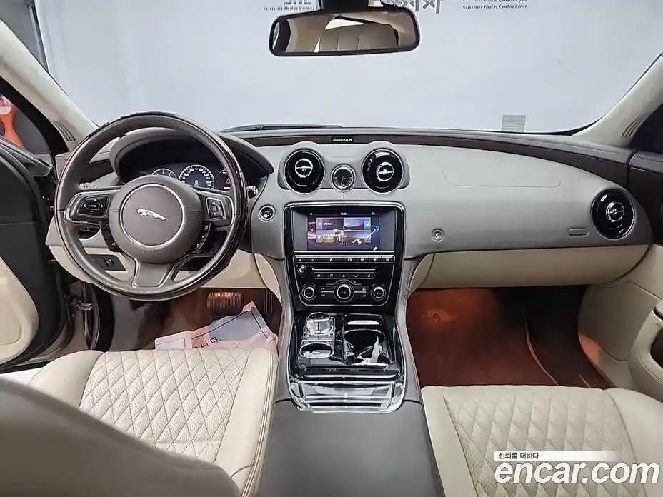 Jaguar XJ 2017 3.0 Автомат в Москве № 331490, фото 7