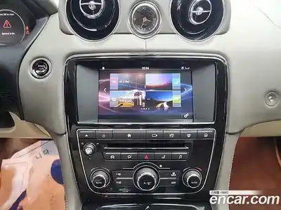 Jaguar XJ 2017 3.0 Автомат в Москве № 331490, миниатюра 10